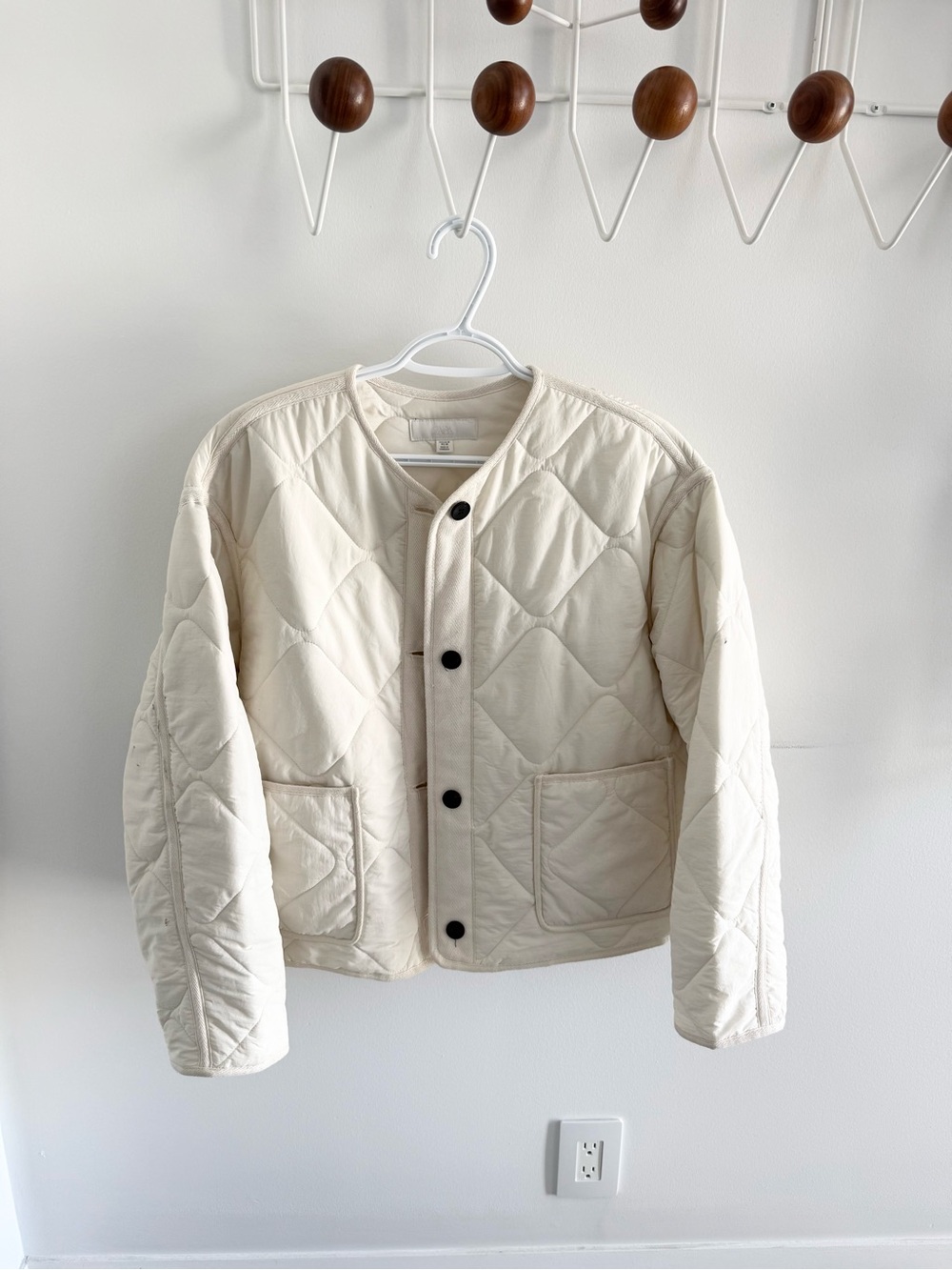 Zara Off-White Quilted Button-Front Liner Jacket